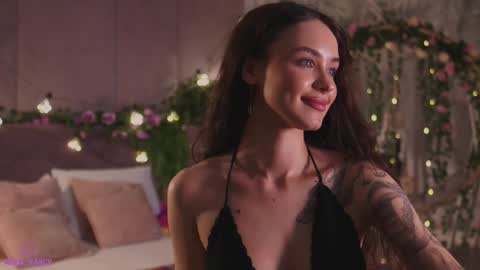 Snapshot of meow_nancy chatting on January 23, 11:15 am Heeyyooo Im Nans Subscribe to me I will be glad online show from January 23, 11:15 am