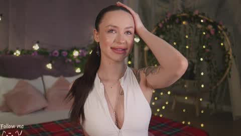 Snapshot of meow_nancy chatting on February 22, 5:34 am Heeyyooo Im Nans Subscribe to me I will be glad online show from February 22, 5:34 am