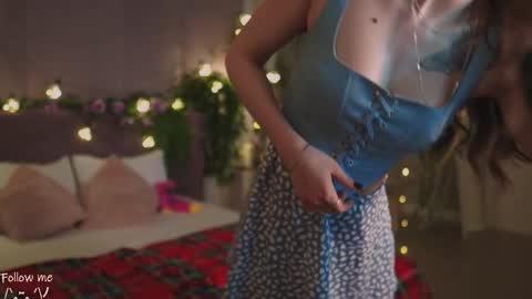 Snapshot of meow_nancy chatting on February 23, 2:46 pm Heeyyooo Im Nans Subscribe to me I will be glad online show from February 23, 2:46 pm