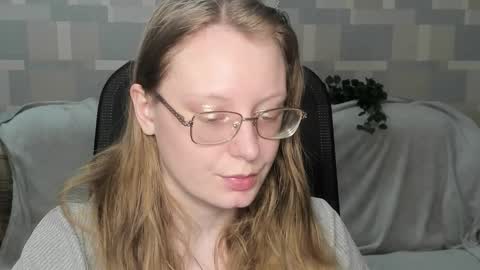 Snapshot of meowcr chatting on February 14, 4:59 pm meowcr online show from February 14, 4:59 pm