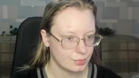 Snapshot of meowcr chatting on February 28, 11:55 am meowcr online show from February 28, 11:55 am