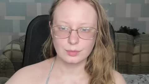 Snapshot of meowcr chatting on March 21, 1:10 am meowcr online show from March 21, 1:10 am