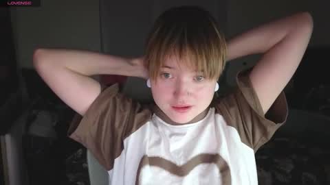 meowme online show from December 15, 6:34 pm