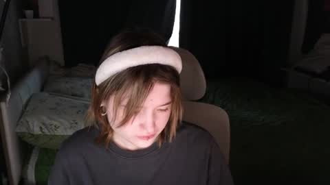 meowme online show from April 11, 2:27 am