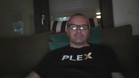 Snapshot of mep222 chatting on December 14, 4:09 pm Pat online show from December 14, 4:09 pm