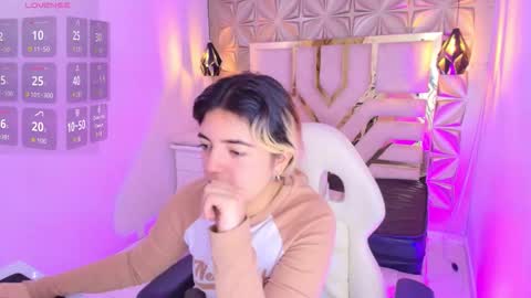    online show from November 2, 7:05 pm