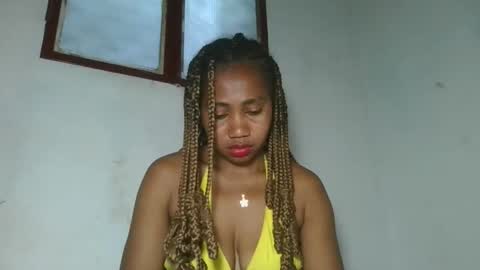 Snapshot of meraldaaaa chatting on September 9, 3:50 am meraldaaaa online show from September 9, 3:50 am