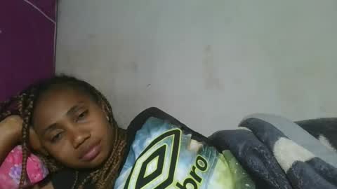 Snapshot of meraldaaaa chatting on September 9, 7:02 pm meraldaaaa online show from September 9, 7:02 pm