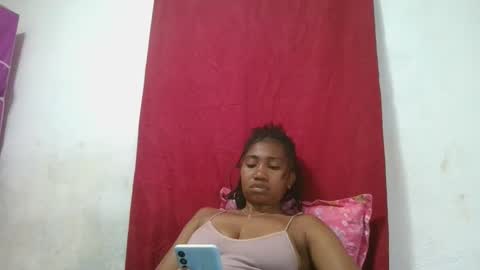 Snapshot of meraldaaaa chatting on September 29, 6:18 am meraldaaaa online show from September 29, 6:18 am