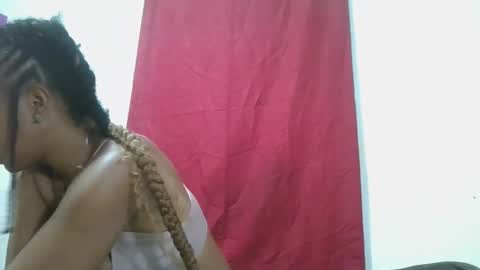 Snapshot of meraldaaaa chatting on October 6, 4:59 pm meraldaaaa online show from October 6, 4:59 pm