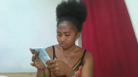 Snapshot of meraldaaaa chatting on October 22, 9:42 am meraldaaaa online show from October 22, 9:42 am