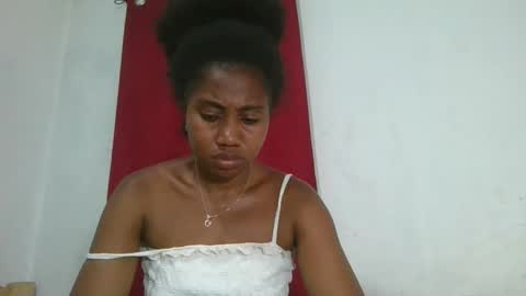 Snapshot of meraldaaaa chatting on October 24, 4:42 am meraldaaaa online show from October 24, 4:42 am