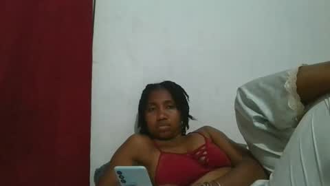 Snapshot of meraldaaaa chatting on October 27, 10:41 am meraldaaaa online show from October 27, 10:41 am