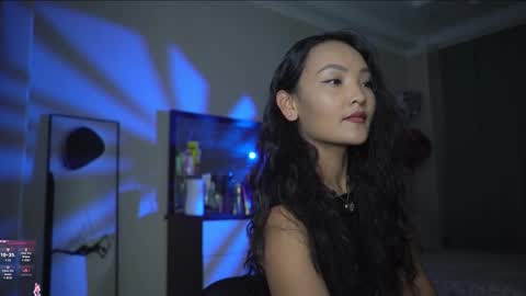 Next show on 03 Dec online show from November 26, 11:33 am