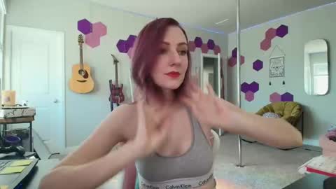 Meredith Bae online show from January 24, 8:22 pm