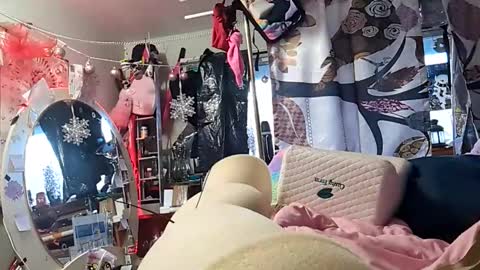 Snapshot of merelyalover chatting on February 26, 4:24 pm gurlnips online show from February 26, 4:24 pm