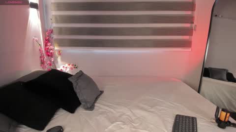 Snapshot of merida_taylor_ chatting on October 15, 11:32 am Merida online show from October 15, 11:32 am