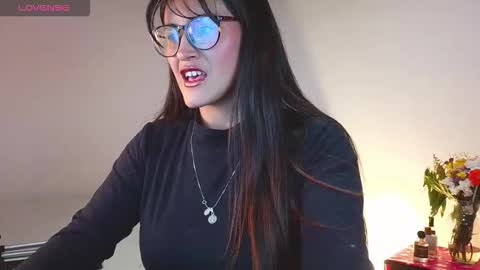 Snapshot of meridafaux_ chatting on February 22, 8:18 pm Merida online show from February 22, 8:18 pm