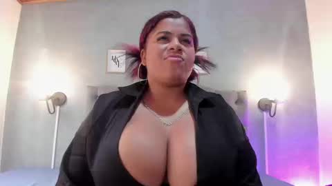 meridalane online show from September 19, 3:02 pm