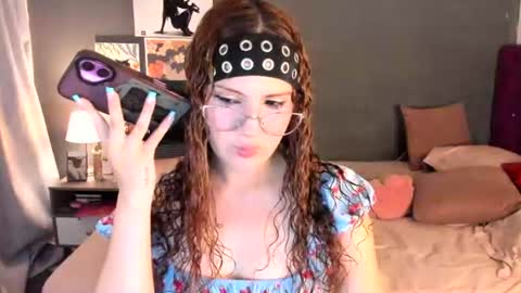 laura 3 i am independent model online show from July 2, 1:27 am
