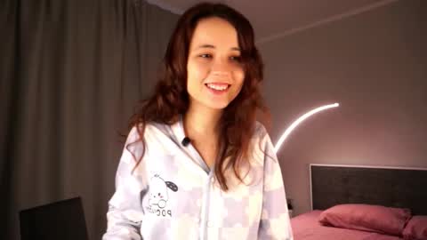 Snapshot of meridithmanfra chatting on November 1, 5:42 am Monika online show from November 1, 5:42 am