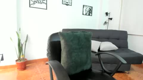 Merlina online show from May 11, 4:26 pm
