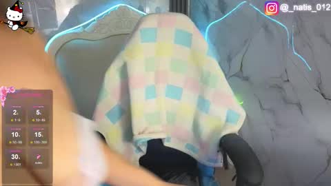 Snapshot of merloth_sub chatting on October 10, 3:16 am Merloth online show from October 10, 3:16 am