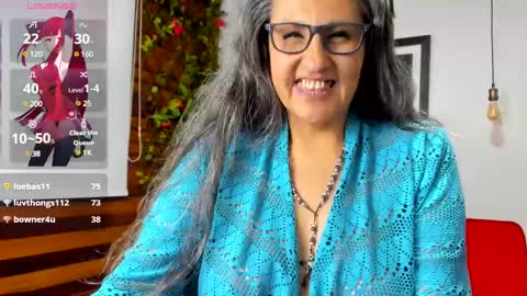 Snapshot of merlyna_goldens chatting on January 17, 9:17 am My next birthday is December 11th. online show from January 17, 9:17 am