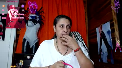 Snapshot of merlyna_goldens chatting on January 23, 3:16 am My next birthday is December 11th. online show from January 23, 3:16 am