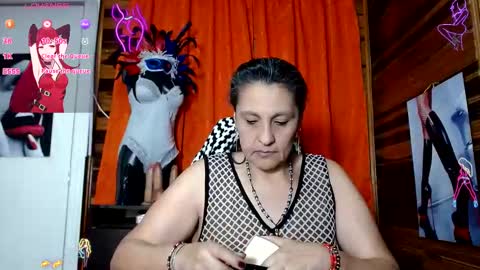 Snapshot of merlyna_goldens chatting on January 24, 3:11 am My next birthday is December 11th. online show from January 24, 3:11 am
