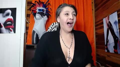 Snapshot of merlyna_goldens chatting on January 31, 2:58 am My next birthday is December 11th. online show from January 31, 2:58 am