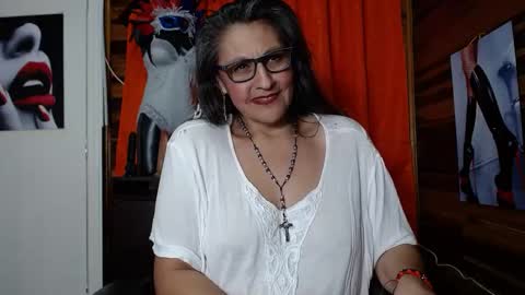 Snapshot of merlyna_goldens chatting on February 2, 9:08 am My next birthday is December 11th. online show from February 2, 9:08 am