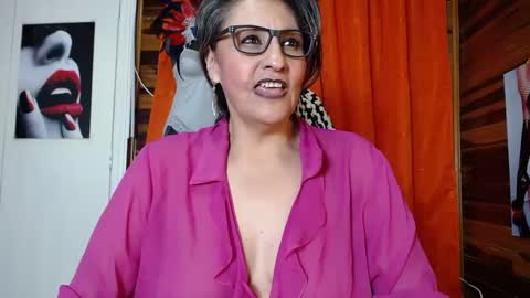 Snapshot of merlyna_goldens chatting on February 14, 7:49 am My next birthday is December 11th. online show from February 14, 7:49 am