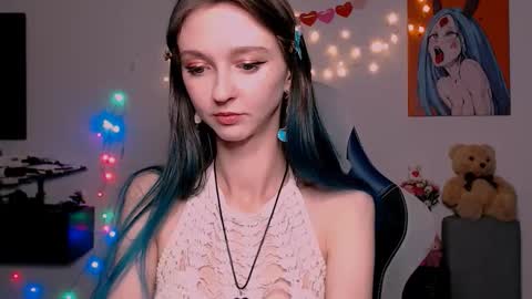 mermaidvibestides online show from February 19, 12:28 am