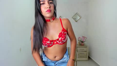 Snapshot of mery_ayuso chatting on March 3, 1:50 pm Mery Laura online show from March 3, 1:50 pm