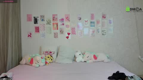 Snapshot of mery_haily chatting on March 5, 8:32 am Mery online show from March 5, 8:32 am