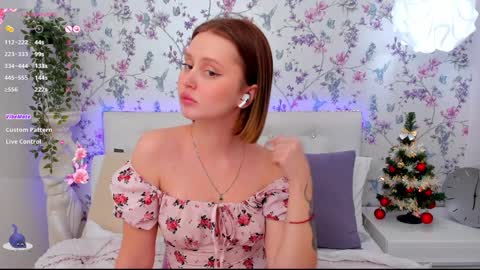 Snapshot of merylew chatting on December 13, 11:13 am Anna online show from December 13, 11:13 am