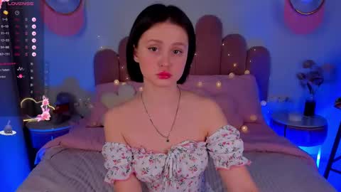Snapshot of merylew chatting on February 9, 6:11 am Anna online show from February 9, 6:11 am
