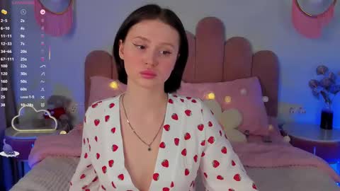 Snapshot of merylew chatting on February 26, 6:26 am Anna online show from February 26, 6:26 am