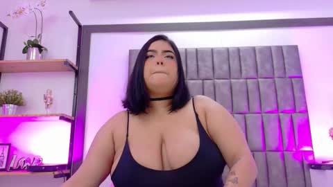 Snapshot of merystone chatting on March 18, 3:53 am Mery Stone online show from March 18, 3:53 am