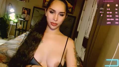 Snapshot of mesmerizingfuckdoll chatting on November 24, 5:51 am mistress jasmine online show from November 24, 5:51 am