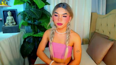 myka online show from October 6, 1:41 pm