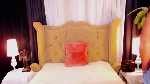 myka online show from May 6, 5:14 am