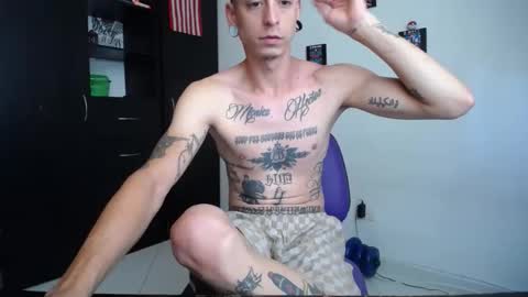 Snapshot of methodicxxx chatting on April 3, 5:55 pm xxxxxxxxxmethodicxxxxxxxxx online show from April 3, 5:55 pm