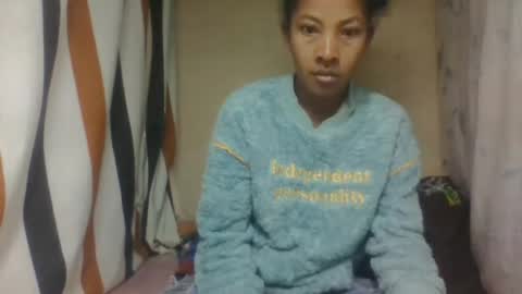 Snapshot of mevasoa chatting on June 18, 2:01 am mevasoa online show from June 18, 2:01 am