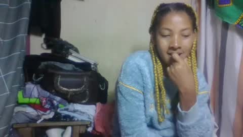 Snapshot of mevasoa chatting on July 4, 8:26 pm mevasoa online show from July 4, 8:26 pm