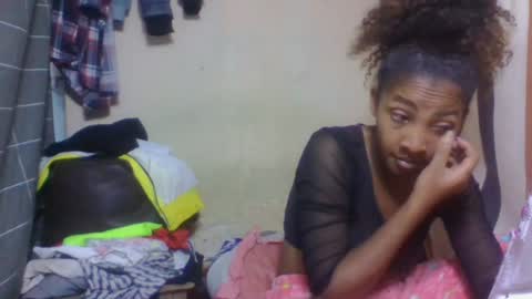 Snapshot of mevasoa chatting on July 22, 9:39 pm mevasoa online show from July 22, 9:39 pm