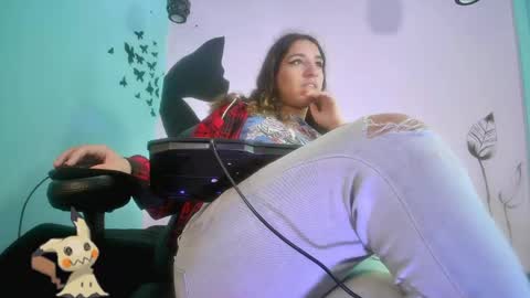 mew_alix online show from May 2, 7:19 pm