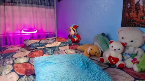 Snapshot of mexican_cum chatting on April 28, 1:37 am Jhon online show from April 28, 1:37 am