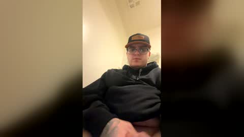 Snapshot of mfjdu838 chatting on March 18, 5:10 am mfjdu838 online show from March 18, 5:10 am